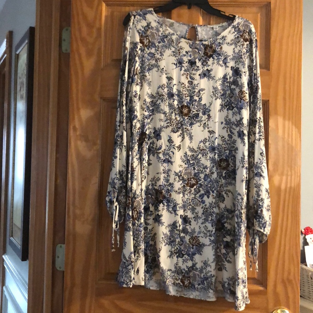 American eagle long sleeve dress